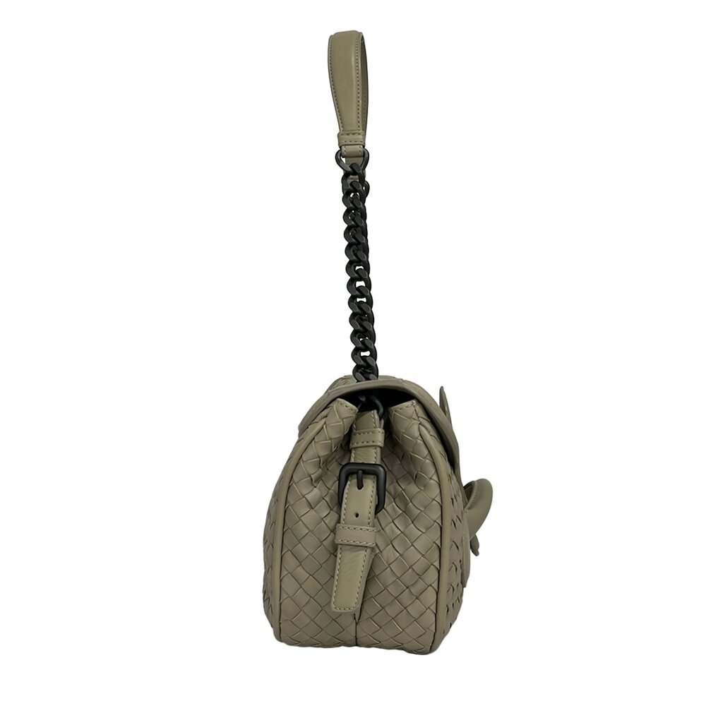 Bottega Veneta Intrecciato Shoulder Bag - Picture 4 of 10